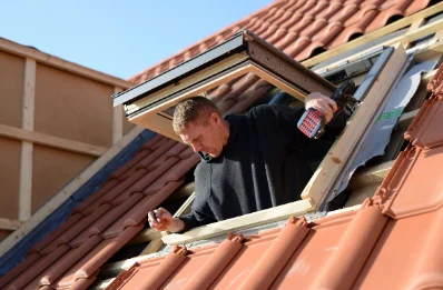 Pose de fenêtres de toit Velux à Brechainville